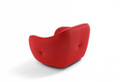 BLOG - poltrona design moderna ( poltrona rossa con bordino tono su tono ) - SOFA CLUB