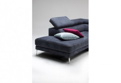 WELCOME - composizione divano ad angolo ( particolare dell angolo quadrato con penisola ) - rivestimento in tessuto e piedino ONE - SOFA CLUB