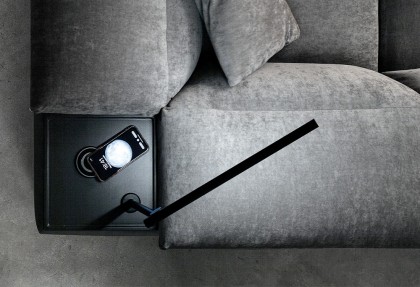 OPEN COMFORT UP - divano ad angolo con penisola ( OPTIONAL lampada led e caricabatterie wireless ) - SOFA CLUB