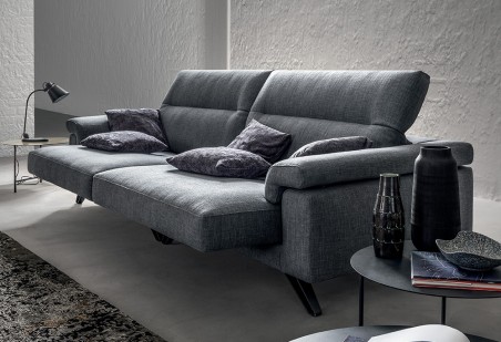 GREGORY UP - divano con sedute scorrevoli aperte ( larghezza totale 240 cm. - piedino TREND antracite ) - SOFA CLUB