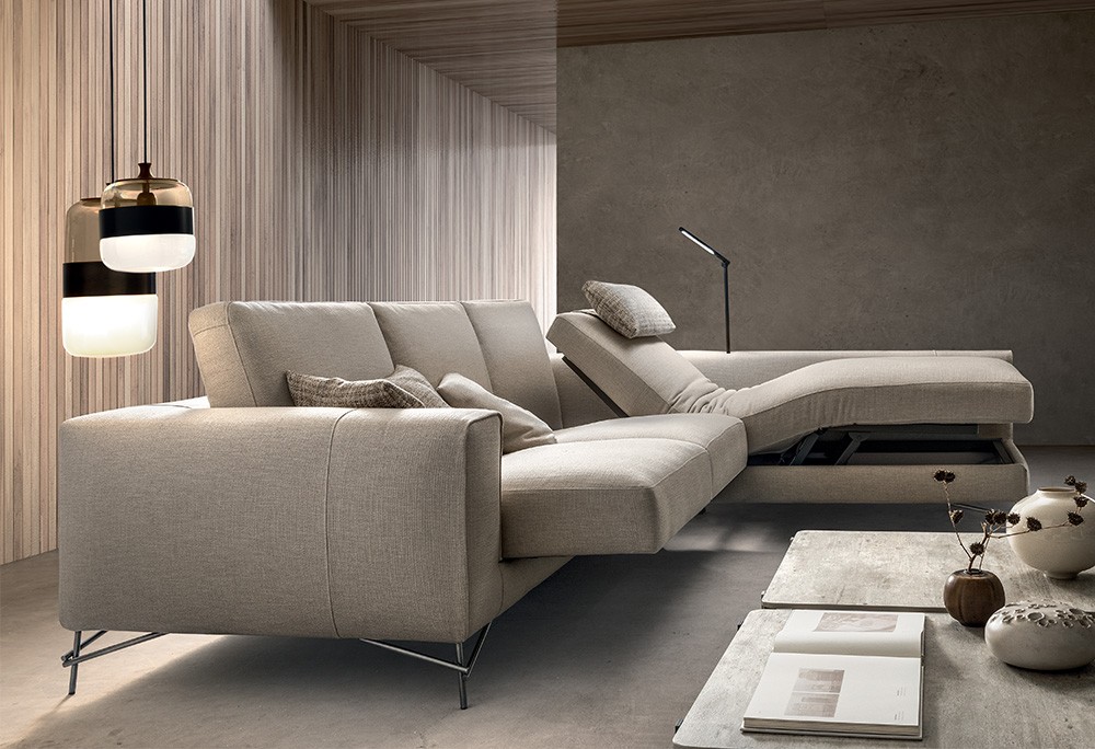 BOSS UP - divano con sedute scorrevoli aperte ( angolo relax con rete motorizzata - piedino THREE antracite ) - SOFA CLUB
