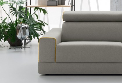 FAMILY - divano 3 posti ( particolare del bracciolo con bordo in contrasto di colore ) - SOFA CLUB