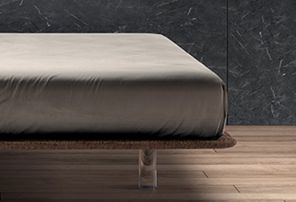 BERRY - letto design moderno con piedini alti ( piedino BASIC trasparente ) - SOFA CLUB
