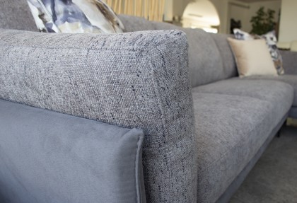 LONDRA - divano con chaise longue ( rivestimento divano con 2 tessuti differenti ) - SOFA CLUB