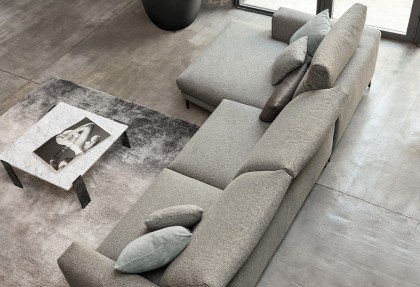 TIME - divano con chaise longue e sedute estraibili elettriche ( comandi touch per azionare lo scorrevole ) - SOFA CLUB
