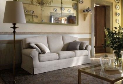 CAMBRIDGE - divano 3 posti  ( versione divano con  balza + bordino tono su tono ) - divani classici in tessuto- SOFA CLUB