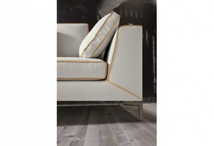 HARRY - composizione divano ad angolo ( dettaglio bordino in contrasto di colore e piedino TWO finitura bronzo ) - SOFA CLUB